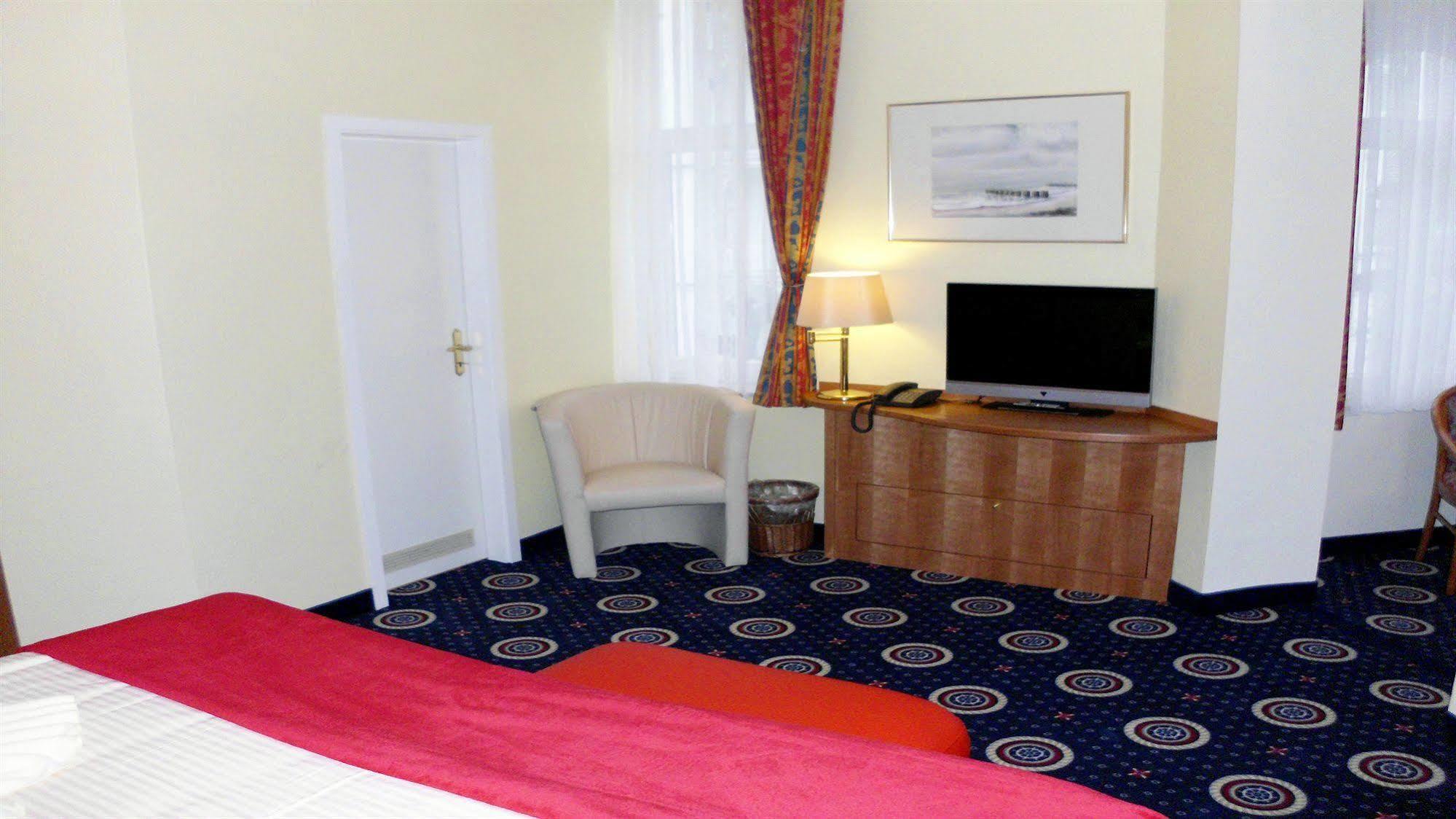 Hotel Deutsche Flagge Binz Esterno foto